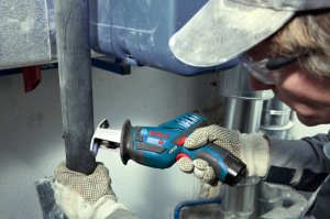 Bosch Professional GSA 12V-14 2,5 Ah Çift Akülü Testere - L-boxx Çantalı